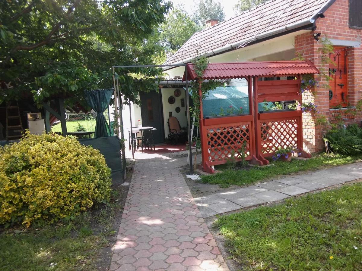 Апартаменты Apartman Kuckoval Балатонфёльдвар Экстерьер фото
